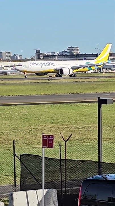 Cebu Pacific flight 5J39 .